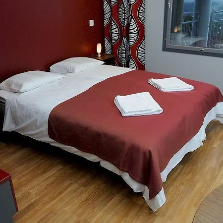 辛普森库拉斯公寓式酒店 4*